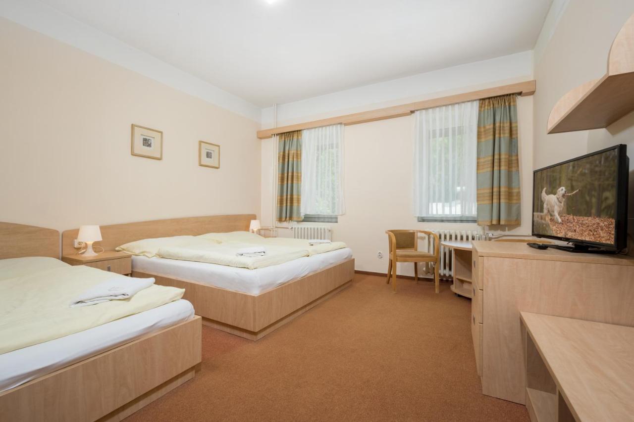 Horsky Hotel Jelinek Bedrichov  Luaran gambar