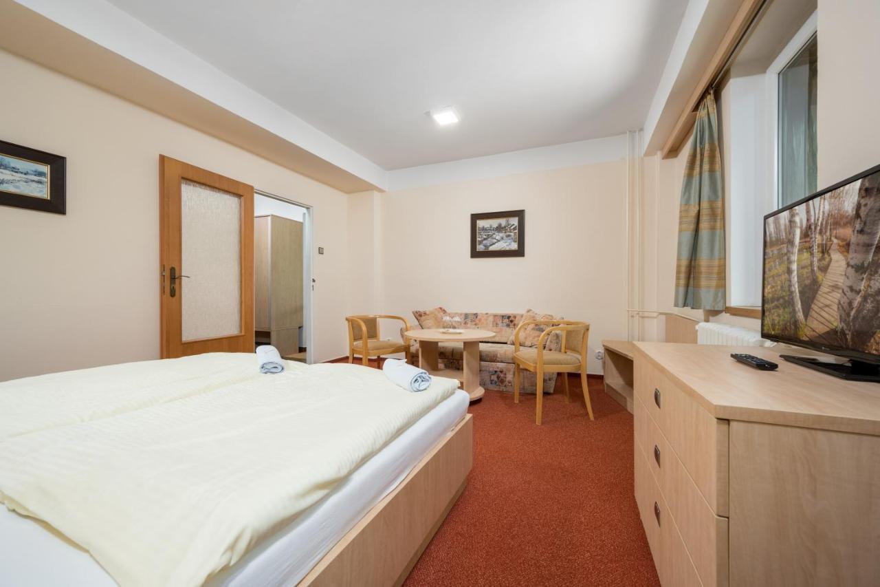 Horsky Hotel Jelinek Bedrichov  Luaran gambar